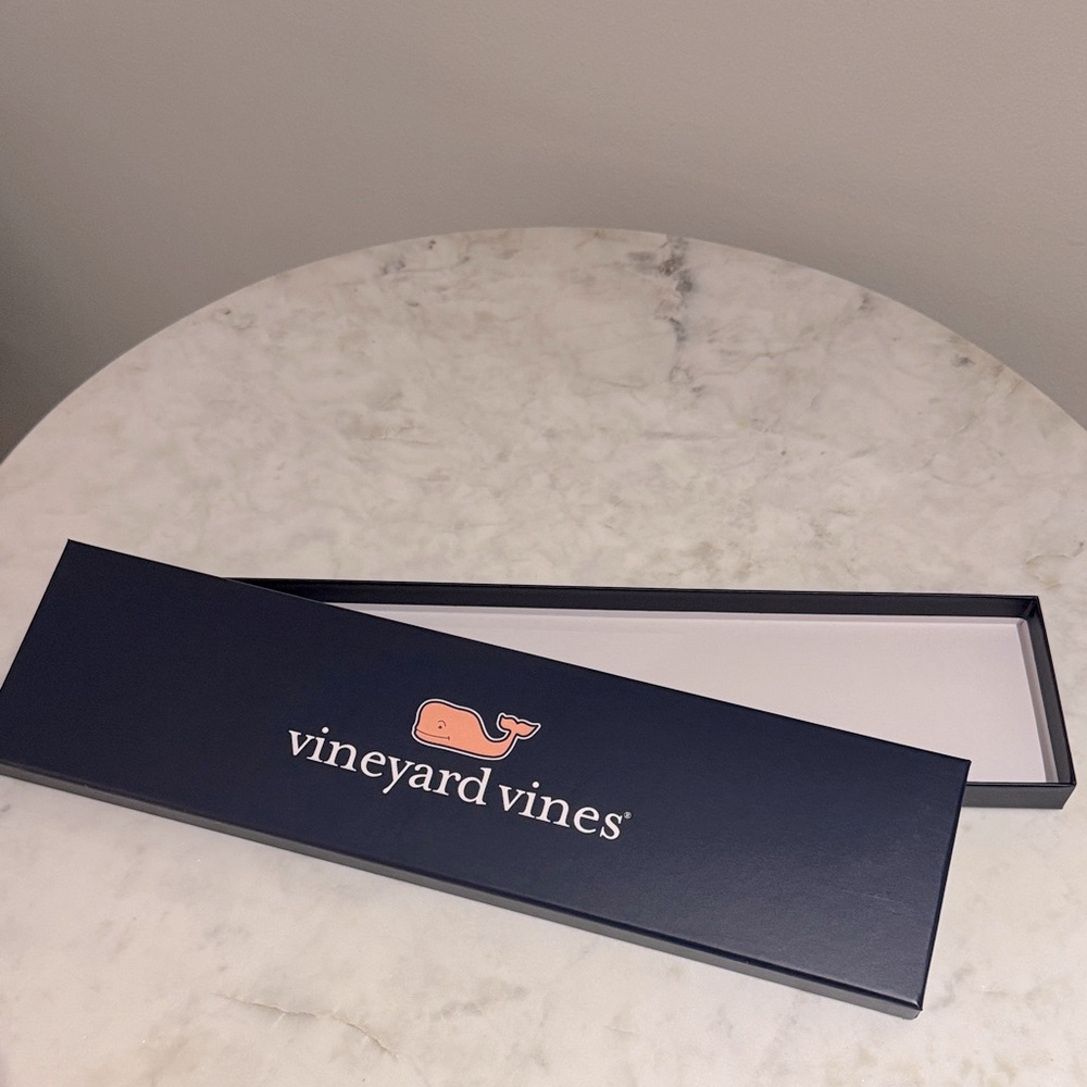 Vineyard Vines Tie Gift Box, navy with Logo